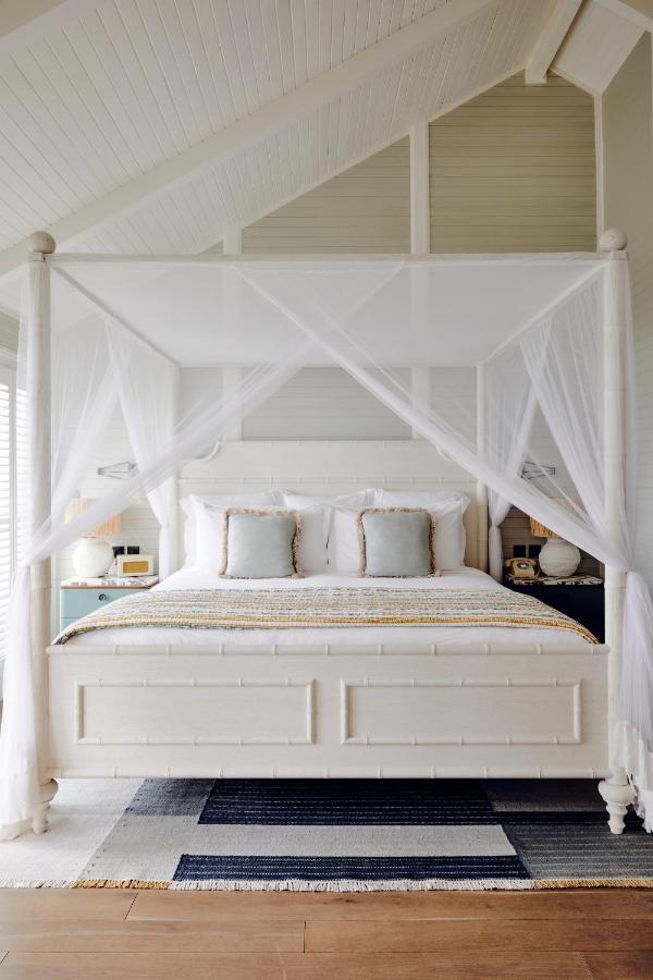 Soho Beach House Canouan Charlestown Bagian luar foto