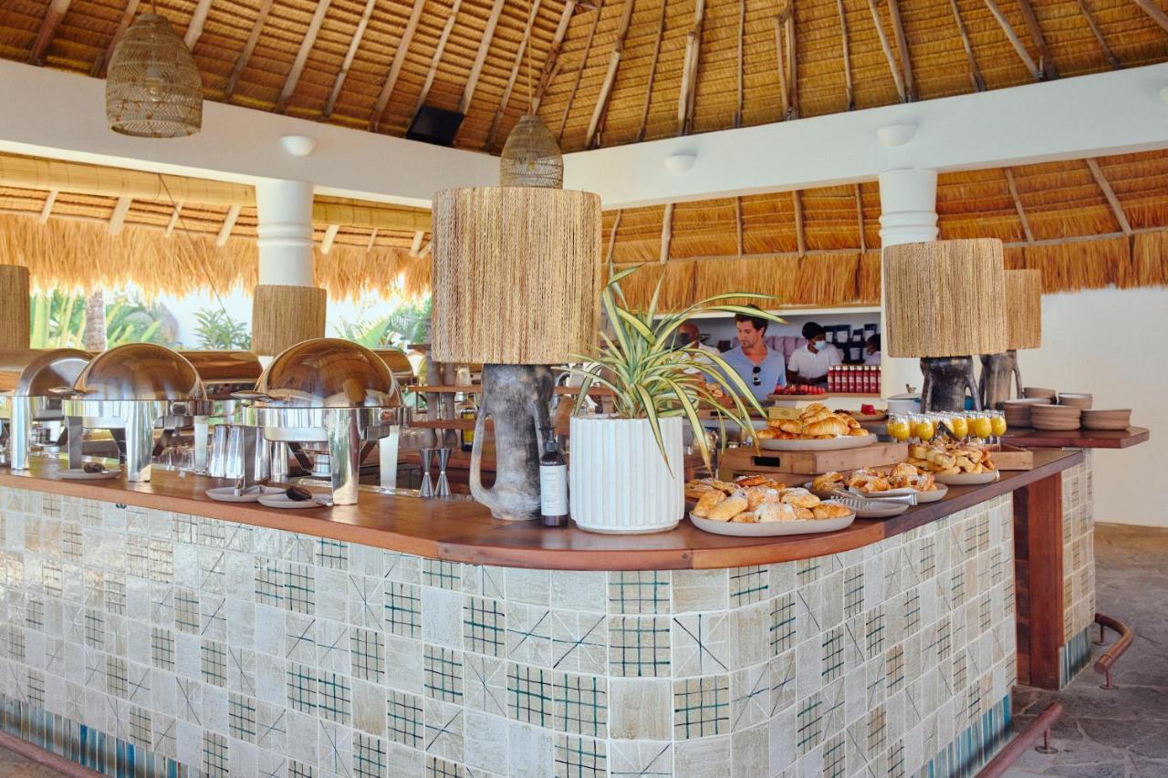 Soho Beach House Canouan Charlestown Bagian luar foto